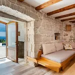 Luxurious Retreat In Villa *