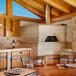 Luxurious Retreat In Villa Jesenice (Split-Dalmatia)